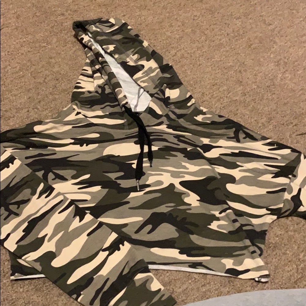 Women’s crop top